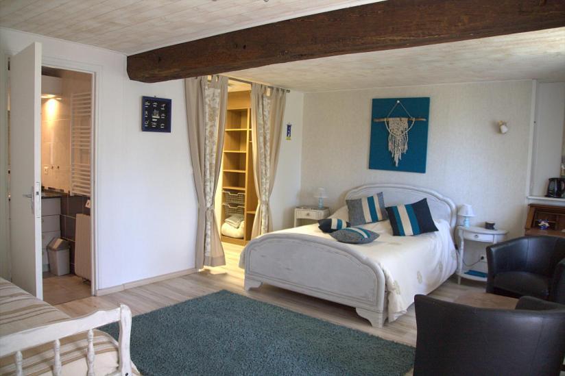 Chambre D Hote La Roussiere Saint-Ouen-Des-Toits Εξωτερικό φωτογραφία